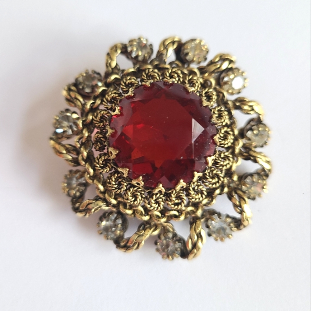 Vintage Red and Gold Floral Filigree Brooch